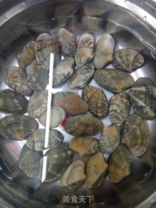 鲜蛤面的做法步骤：1