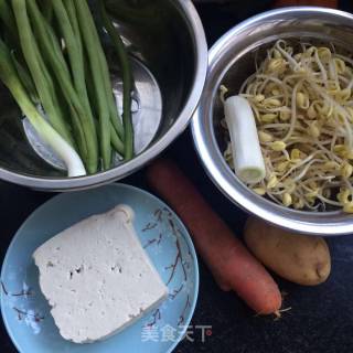 豆腐丁时蔬饸饹的做法步骤：3