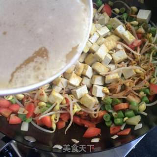 豆腐丁时蔬饸饹的做法步骤：8