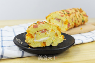 咸蛋黄火腿蛋糕卷的做法步骤：13