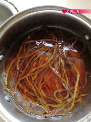 豆干炒五花肉的做法步骤：2