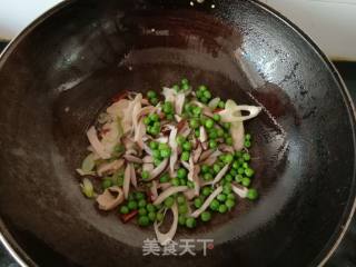 香菇青豆炒面筋的做法步骤：8