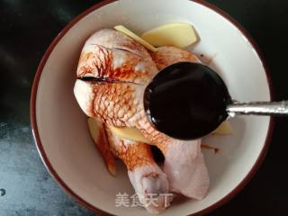 电饭煲烧鸡腿的做法步骤：6