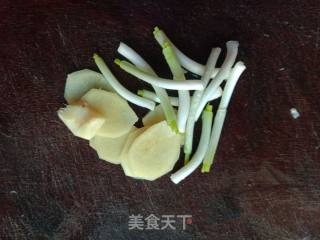 酱香啤酒鸭翅的做法步骤：3