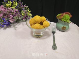 炸地瓜丸子的做法步骤：2