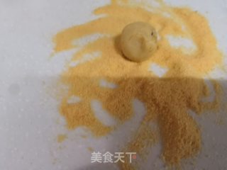 炸地瓜丸子的做法步骤：7