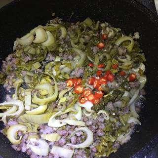 酸菜豆腐煲的做法步骤：11