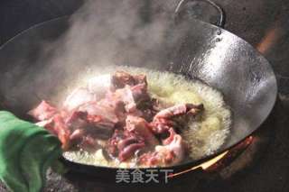 沂蒙山特色炖鸡的做法步骤：2