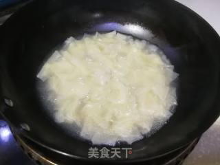 虾仁面皮汤的做法步骤：4