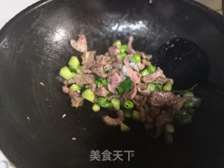 黄瓜炒牛肉片的做法步骤：6