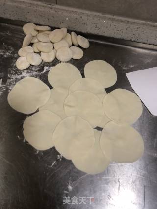 韭菜蒸饺（韭菜馅不会出水哦）的做法步骤：13