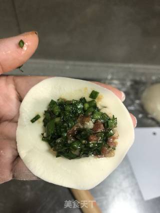 韭菜蒸饺（韭菜馅不会出水哦）的做法步骤：17