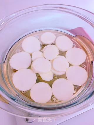 翡翠山芋卷的做法步骤：2