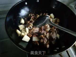 家庭版黄焖鸡的做法步骤：5
