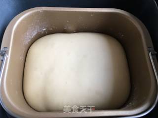 月牙面包的做法步骤：2