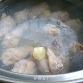 可乐鸡翅根的做法步骤：2