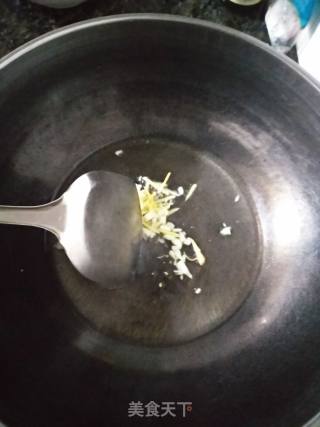 家常菜～菜花炒鸡杂的做法步骤：5