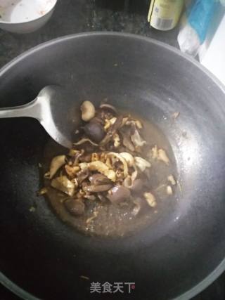 家常菜～菜花炒鸡杂的做法步骤：6