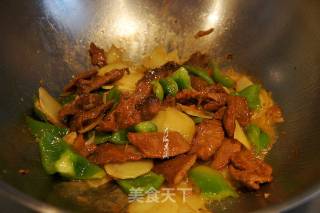 土豆片炒牛肉的做法步骤：8