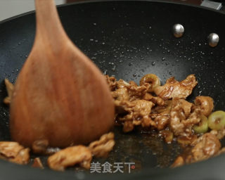 肉片炒青椒的做法步骤：9
