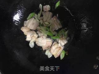 五花肉炒土豆丝的做法步骤：4
