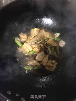 五花肉炒土豆丝的做法步骤：5