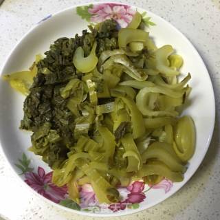 酸菜炒牛肉的做法步骤：2