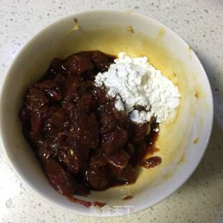 酸菜炒牛肉的做法步骤：7