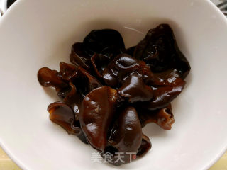 牛肉炒花菜的做法步骤：4