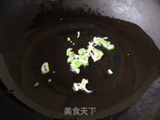 牛肉炒花菜的做法步骤：7