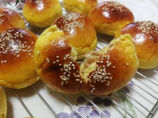 芝士肉松餐包的做法步骤：11