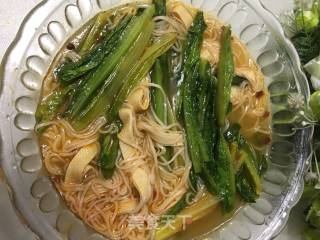 豆皮青菜热汤面的做法步骤：6