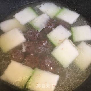 牛肉丸香菜冬瓜汤的做法步骤：4