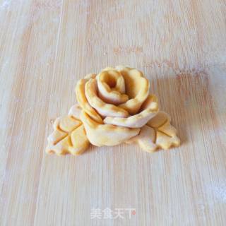 南瓜花朵馒头的做法步骤：11