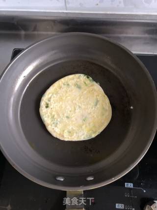 外酥里嫩香葱饼的做法步骤：10