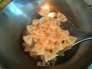 蔬菜拌意粉的做法步骤：2