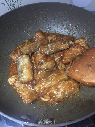 糖醋带鱼段的做法步骤：9