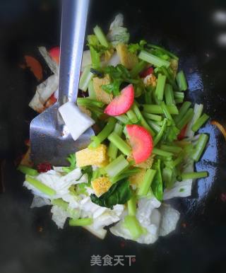 土豆白菜一锅烩的做法步骤：3