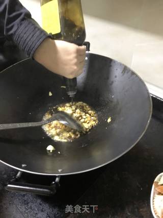 蒸膏蟹的做法步骤：3