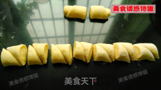 金色荷花椰蓉面包的做法步骤：6