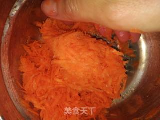 胡萝卜丸子的做法步骤：2