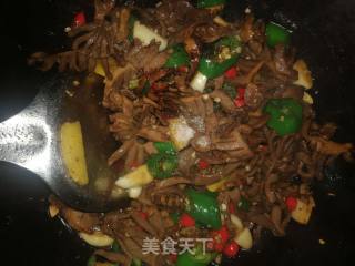干锅鹅肾的做法步骤：4