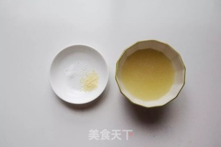 三鲜蒸冬瓜的做法步骤：1