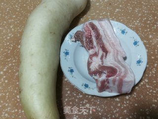 萝卜红烧肉的做法步骤：1