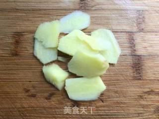 虫草花鸭汤的做法步骤：3