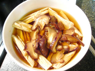 六宝豆腐煲的做法步骤：1