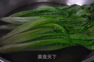 蒜蓉油麦菜的做法步骤：2