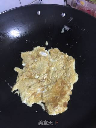 虾皮煎鸡蛋的做法步骤：3