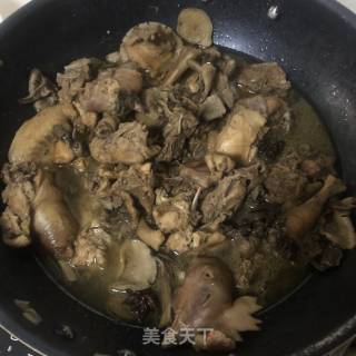 小鸡炖蘑菇的做法步骤：6