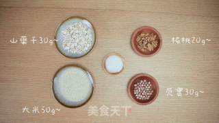 核桃芡实粥的做法步骤：1